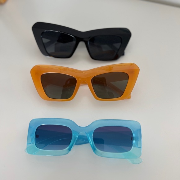 SOLD | Bundle of Sunglasses - 3 pairs - Picture 6 of 6